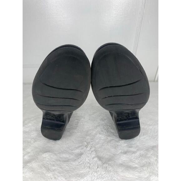 Clarks Womens Black Leather Slip-On Shoes With Buckle Detail Size 11M - Picture 8 of 8